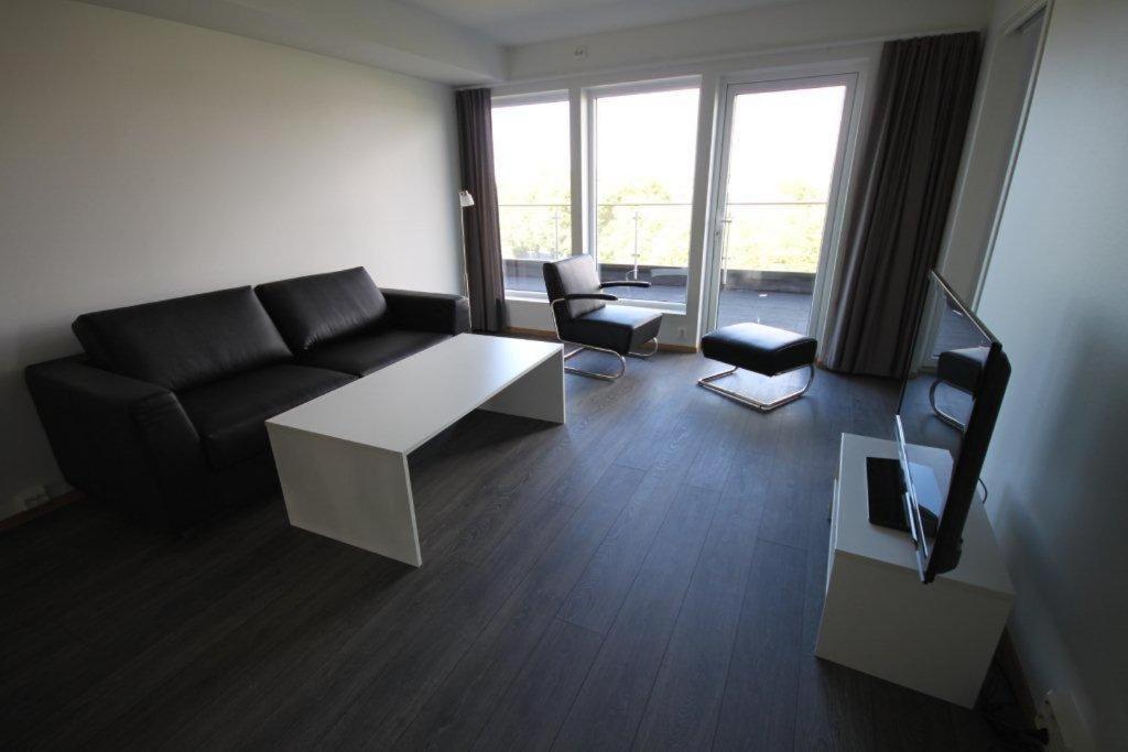 Flotmyrgarden Apartment Hotel ハウゲスン エクステリア 写真