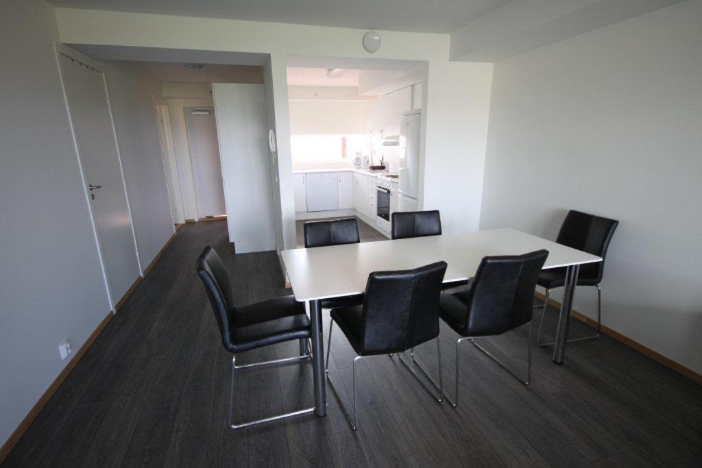 Flotmyrgarden Apartment Hotel ハウゲスン エクステリア 写真